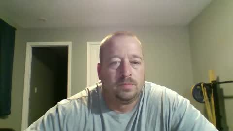 Snapshot of whitewolf850212 chatting on 21, 10, 2025 white wolf jeremy online show from 21, 10, 2025