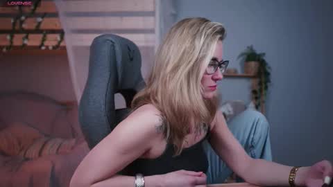 whitneypunnch online show from 15, 1, 2026