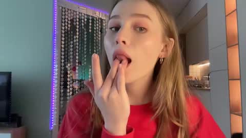 Alisa online show from 30, 1, 2025