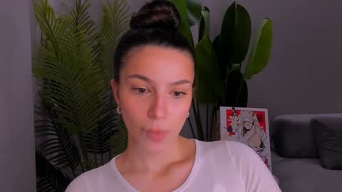 Snapshot of whoislulu chatting on 11, 12, 2024 whoislulu online show from 11, 12, 2024