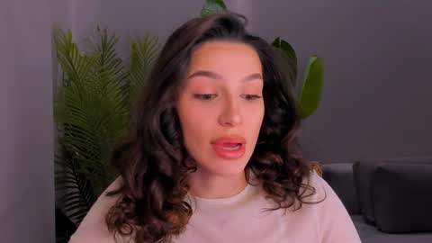 Snapshot of whoislulu chatting on 20, 12, 2024 whoislulu online show from 20, 12, 2024