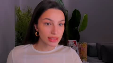 Snapshot of whoislulu chatting on 23, 12, 2024 whoislulu online show from 23, 12, 2024