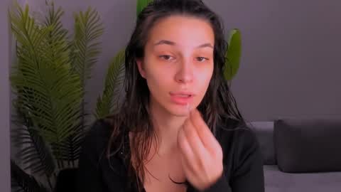 Snapshot of whoislulu chatting on 19, 1, 2025 whoislulu online show from 19, 1, 2025