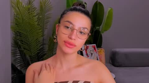 Snapshot of whoislulu chatting on 29, 1, 2025 whoislulu online show from 29, 1, 2025