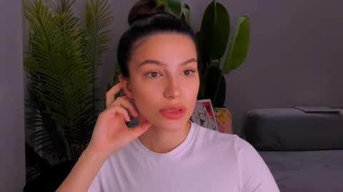 Snapshot of whoislulu chatting on 31, 1, 2025 whoislulu online show from 31, 1, 2025