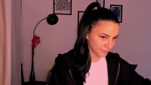 Snapshot of whoislulu chatting on 14, 9, 2025 whoislulu online show from 14, 9, 2025