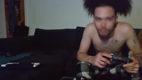 Snapshot of whosten0 chatting on 13, 10, 2025 whosten0 online show from 13, 10, 2025