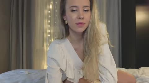 Snapshot of why_____not chatting on 6, 12, 2024 Alice online show from 6, 12, 2024