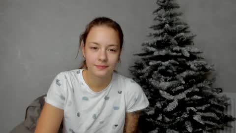 Snapshot of why_again_me chatting on 13, 12, 2024 Veronica online show from 13, 12, 2024