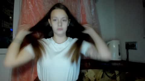 Snapshot of why_again_me chatting on 20, 12, 2024 Veronica online show from 20, 12, 2024