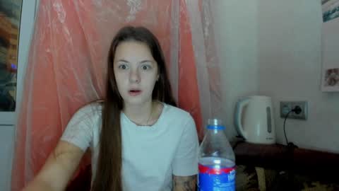 Snapshot of why_again_me chatting on 21, 12, 2024 Veronica online show from 21, 12, 2024