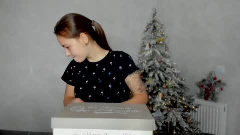 Snapshot of why_again_me chatting on 28, 12, 2024 Veronica online show from 28, 12, 2024