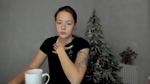 Snapshot of why_again_me chatting on 10, 1, 2025 Veronica online show from 10, 1, 2025