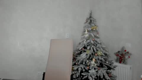 Snapshot of why_again_me chatting on 12, 1, 2025 Veronica online show from 12, 1, 2025