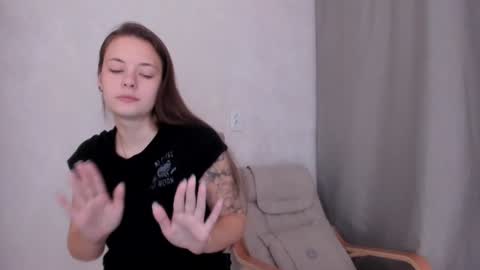 Snapshot of why_again_me chatting on 2, 2, 2025 Veronica online show from 2, 2, 2025