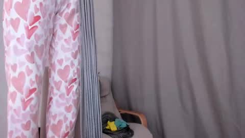 Snapshot of why_again_me chatting on 13, 2, 2025 Veronica online show from 13, 2, 2025