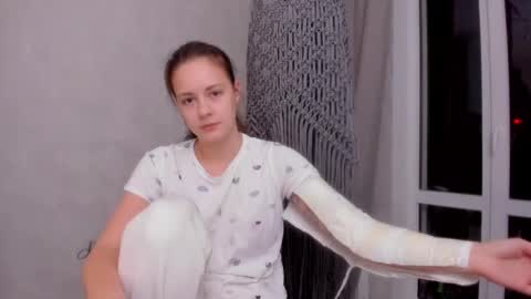 Snapshot of why_again_me chatting on 11, 3, 2025 Veronica online show from 11, 3, 2025