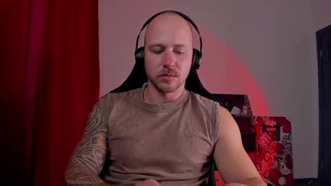 VI online show from 4, 10, 2025