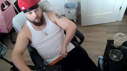 Snapshot of wifebeatershirtdude chatting on 6, 10, 2025 WiggaInAWifebeater online show from 6, 10, 2025