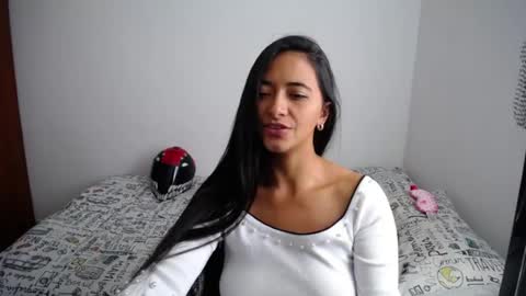 Ilauren online show from 5, 8, 2026