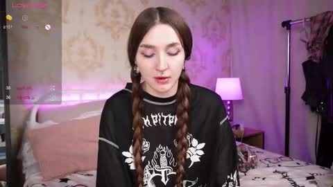 .. alice .. online show from 1, 12, 2025