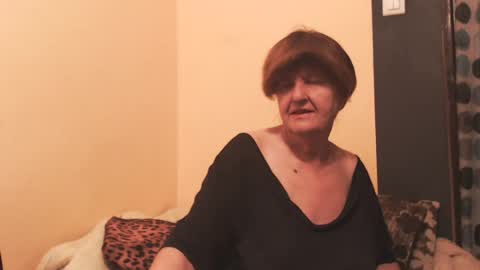 Snapshot of wildredcat chatting on 12, 7, 2026 WildRedCat online show from 12, 7, 2026