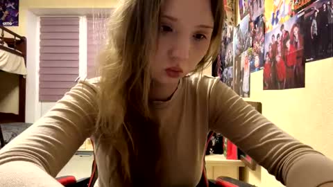 Snapshot of willenasow chatting on 13, 2, 2026 Olivia online show from 13, 2, 2026