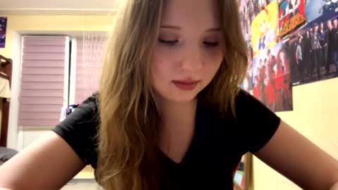 Snapshot of willenasow chatting on 16, 2, 2026 Olivia online show from 16, 2, 2026