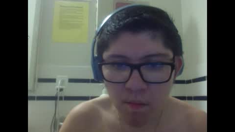 Snapshot of williamfuentes200 chatting on 26, 9, 2025 William online show from 26, 9, 2025