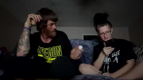 Snapshot of willingandabel2025 chatting on 6, 5, 2026 lovEEdovEE online show from 6, 5, 2026