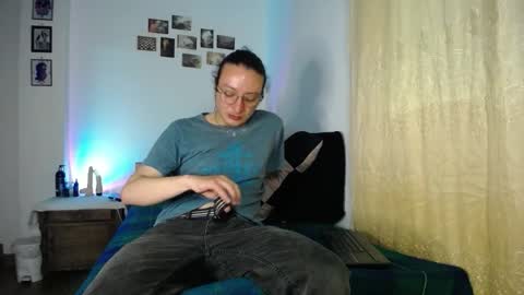 Snapshot of willmonkey chatting on 27, 3, 2026 willmonkey online show from 27, 3, 2026