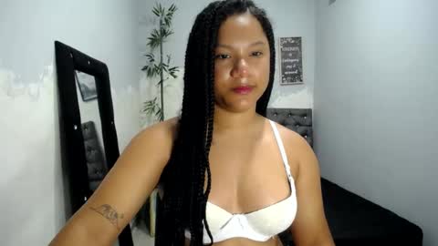 Snapshot of willowsweett chatting on 23, 6, 2026 WIllow online show from 23, 6, 2026