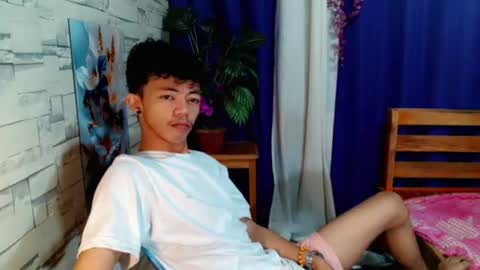 Snapshot of win_boy chatting on 18, 7, 2026 win_boy online show from 18, 7, 2026