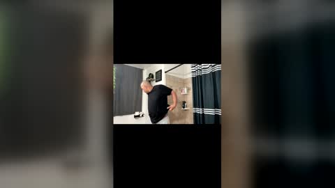 Snapshot of windowplug chatting on 14, 3, 2026 windowplug online show from 14, 3, 2026