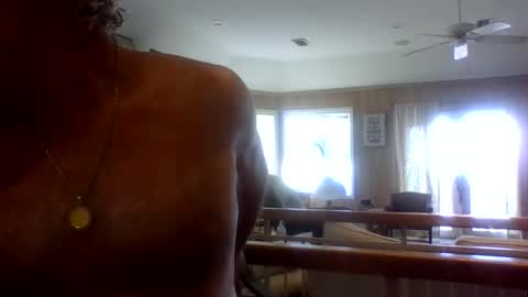 Snapshot of winedog2020 chatting on 13, 5, 2026 Gundja Man online show from 13, 5, 2026