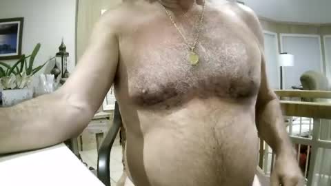 Snapshot of winedog2020 chatting on 14, 6, 2026 Gundja Man online show from 14, 6, 2026