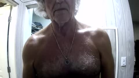 Snapshot of winedog2020 chatting on 14, 7, 2026 Gundja Man online show from 14, 7, 2026