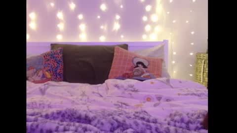 Eevie online show from 24, 1, 2025