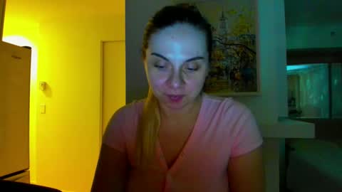 Snapshot of winter_miracle chatting on 2, 2, 2025 Winter Miracle online show from 2, 2, 2025