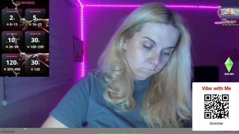 Snapshot of winter_miracle chatting on 2, 12, 2025 Winter Miracle online show from 2, 12, 2025