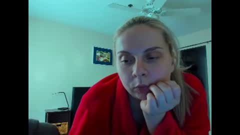 Snapshot of winter_miracle chatting on 1, 3, 2026 Winter Miracle online show from 1, 3, 2026