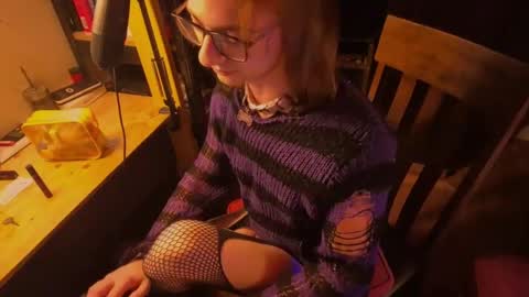 Snapshot of winterpuppy chatting on 13, 5, 2026 Winter online show from 13, 5, 2026