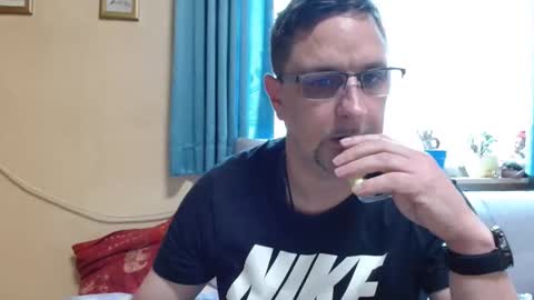 Dirty online show from 8, 5, 2026