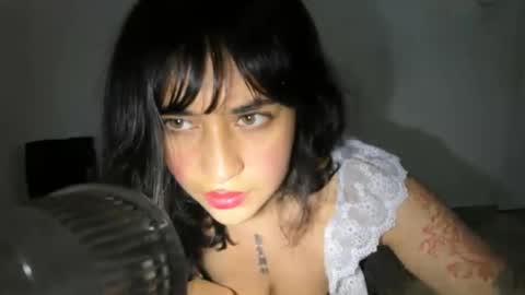 witch_3333 online show from 14, 7, 2026