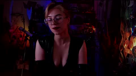 Snapshot of witch_fiona chatting on 4, 12, 2024 Goddess of two strapons  - Mr. long Don Mr. Pinky online show from 4, 12, 2024