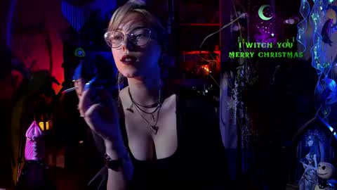 Snapshot of witch_fiona chatting on 29, 12, 2024 Goddess of two strapons  - Mr. long Don Mr. Pinky online show from 29, 12, 2024