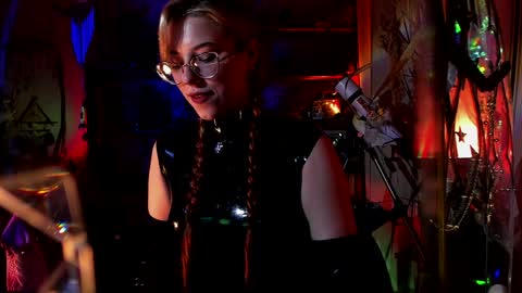 Snapshot of witch_fiona chatting on 26, 1, 2025 Goddess of two strapons  - Mr. long Don Mr. Pinky online show from 26, 1, 2025