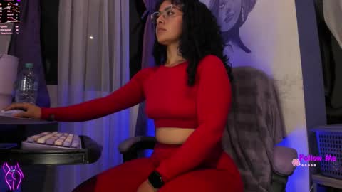 Snapshot of witchofhearts chatting on 8, 11, 2025 Luna Violeta A r t i s t online show from 8, 11, 2025