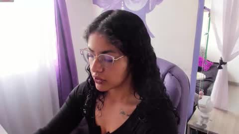 Snapshot of witchofhearts chatting on 1, 12, 2025 Luna Violeta A r t i s t online show from 1, 12, 2025