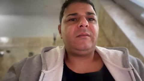 Snapshot of witebull83 chatting on 26, 12, 2024 Witebull online show from 26, 12, 2024